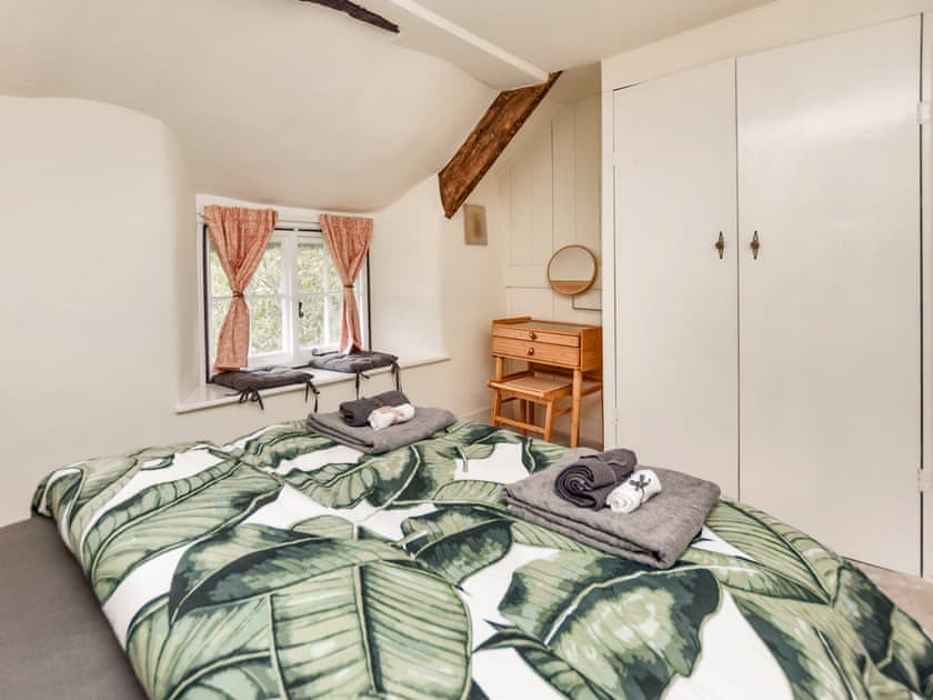 Double bedroom | Snowdrop Cottage, Jacobstowe, near Okehampton