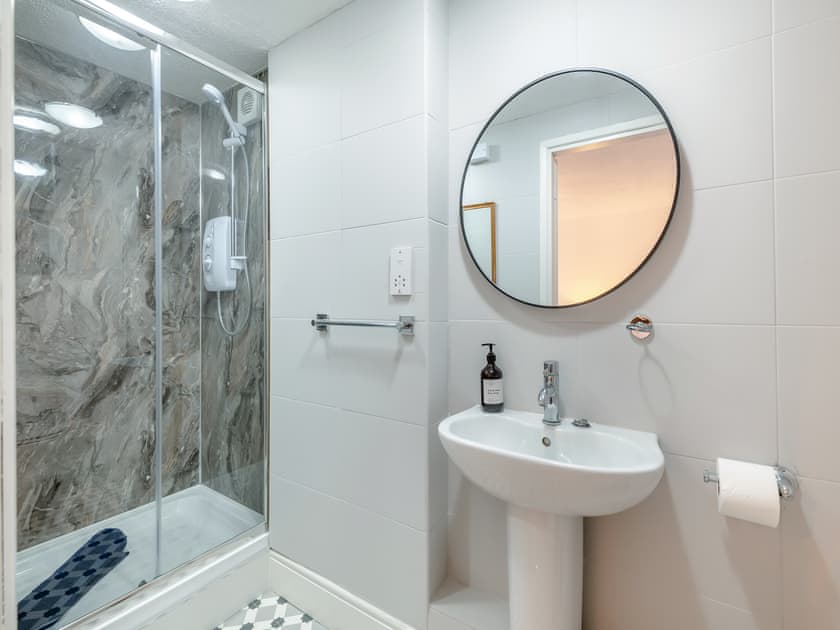 Shower room | Warrington House - Warrington Retreat, Thornton-le-Dale, near Pickering