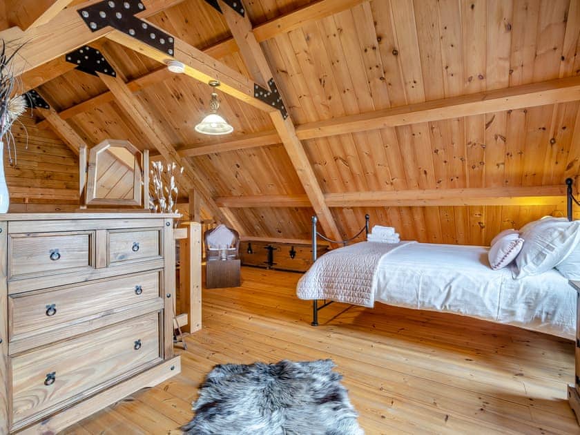 Double bedroom | Willow Lodge - Waterside Lodges, Keal Cotes