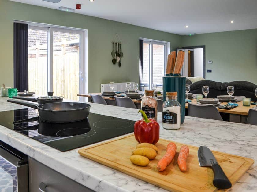 Kitchen/diner | The Stables - Seats Hill Leisure Ltd, Great Hatfield, near Hornsea
