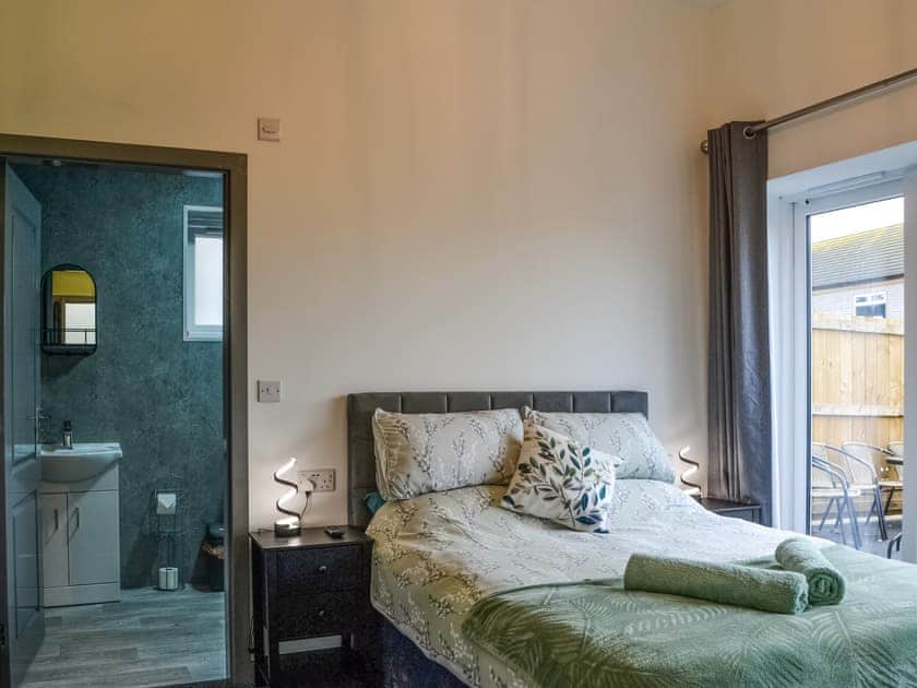 Double bedroom | The Stables - Seats Hill Leisure Ltd, Great Hatfield, near Hornsea
