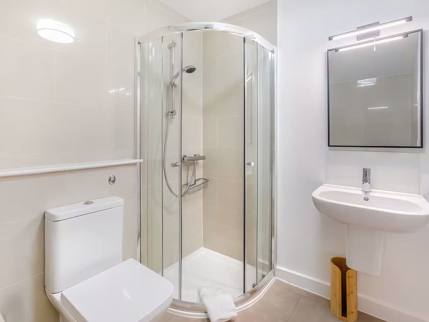 Bathroom | Agapanthus Lodge - St Ives Resort, Carbis Bay, near St Ives