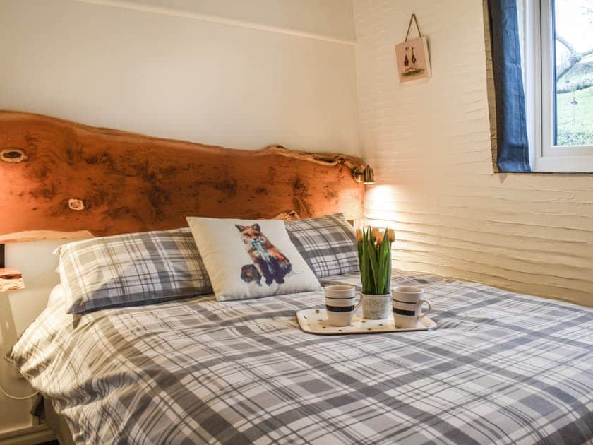 Double bedroom | Linney Cottage - Fox Valley Cottages, Looe