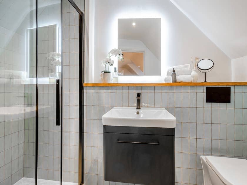 Bathroom | The Colleys, Lechlade, The Cotswolds