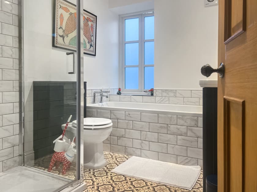 Bathroom | Cosy Cwtch, Hay-On-Wye