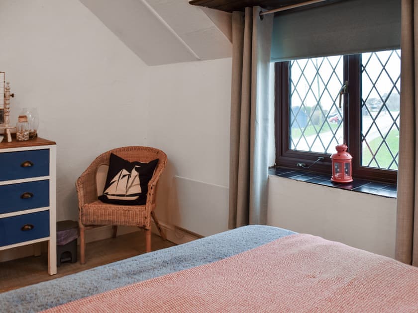 Double bedroom | Turning Tides Cottage, Scratby