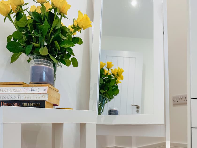 Twin bedroom / Kingsize bedroom  | Lamorna, Littlehampton
