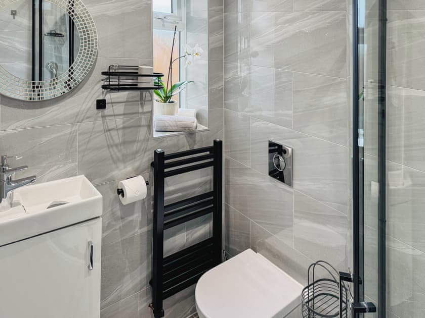 Shower room | Lamorna, Littlehampton
