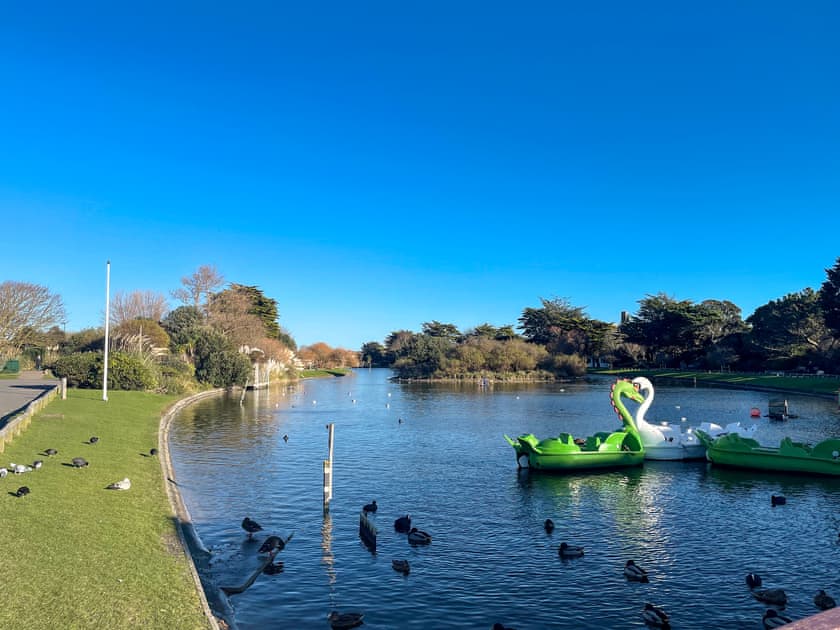 Surrounding area | Lamorna, Littlehampton