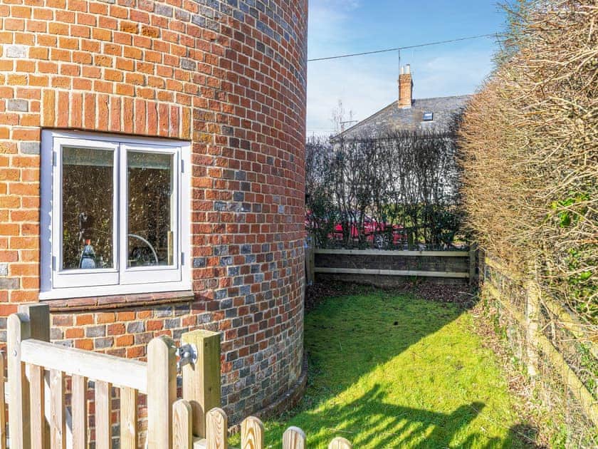 Exterior | Weaversden Oast, Cranbrook, near Maidstone
