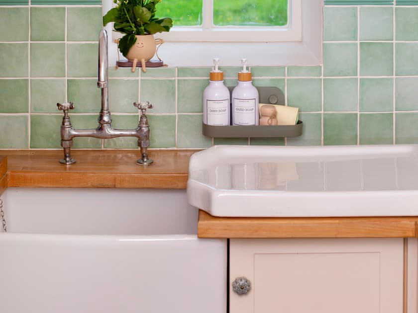 Kitchen | Snowdrop Cottage, Jacobstowe, near Okehampton