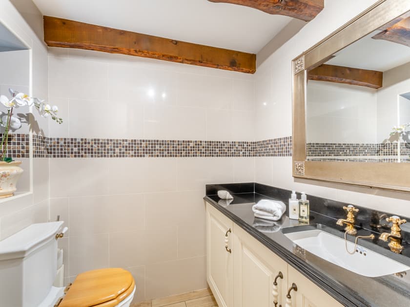 Bathroom | Steelclose Cottage - Steelclose Mill, Lintzford, near Rowlands Gill