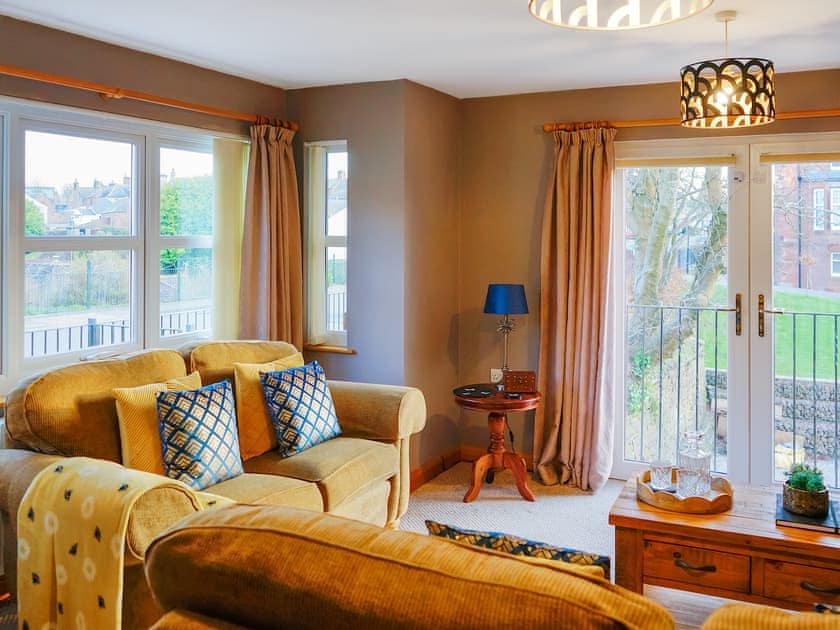 Living area | Norwood, Thornhill