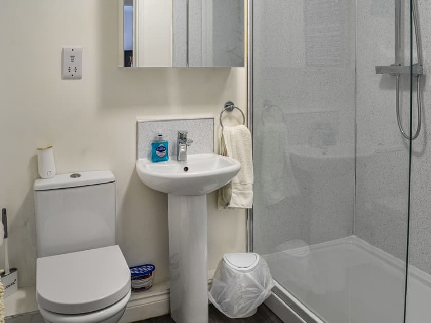 Shower room | Sunrise Cove, Filey