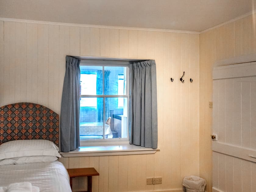 Twin bedroom | Craiguillean - Ardmaddy Castle, Ardmaddy Castle, near Oban