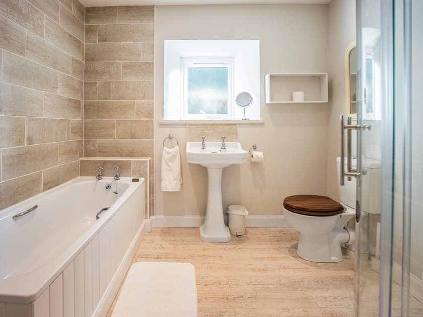 Bathroom | Craiguillean - Ardmaddy Castle, Ardmaddy Castle, near Oban