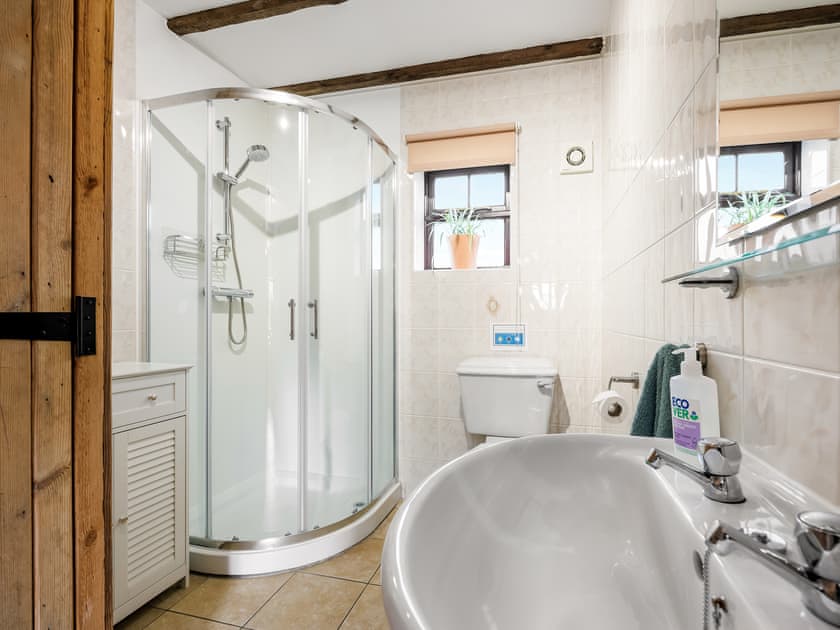 Bathroom | Owl’s Roost - Holly Hedge Farm, Holly Hedge Farm