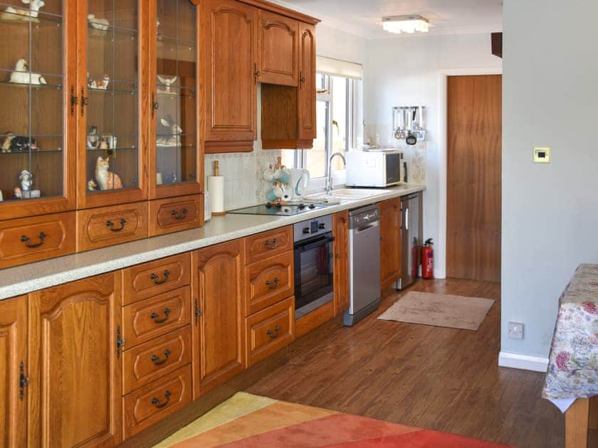 Kitchen | Rainbow’s End, Brundall