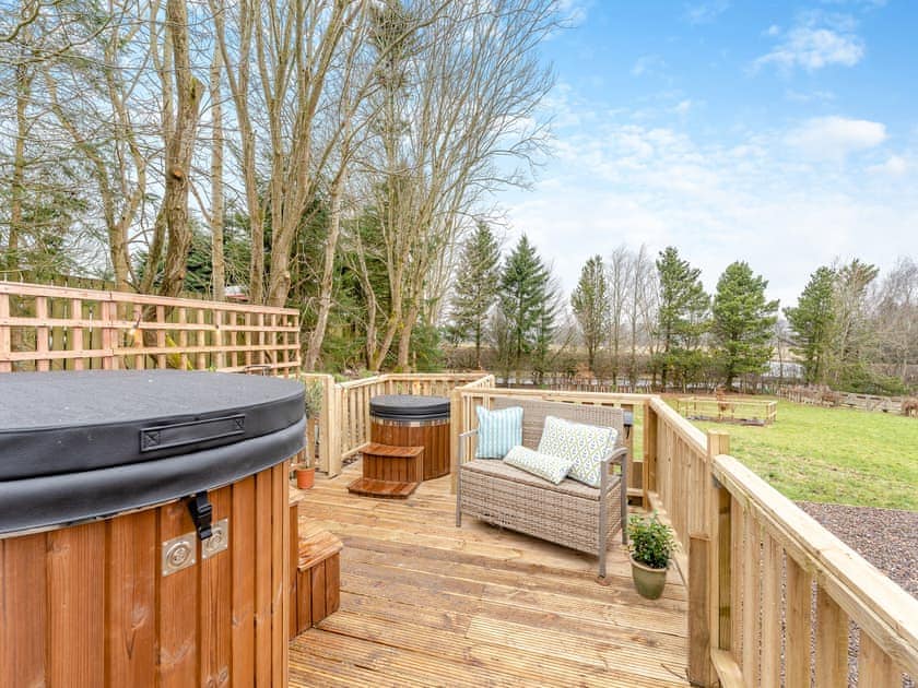 Hot tub | Woodland Pod - Pentland and Woodland Pods, Leadburn, near West Linton