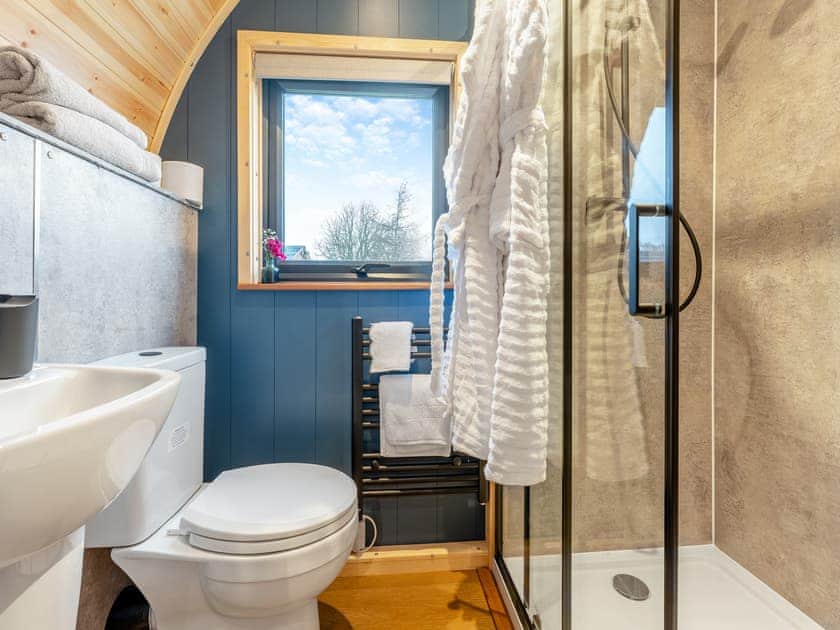 Bathroom | Woodland Pod, 
