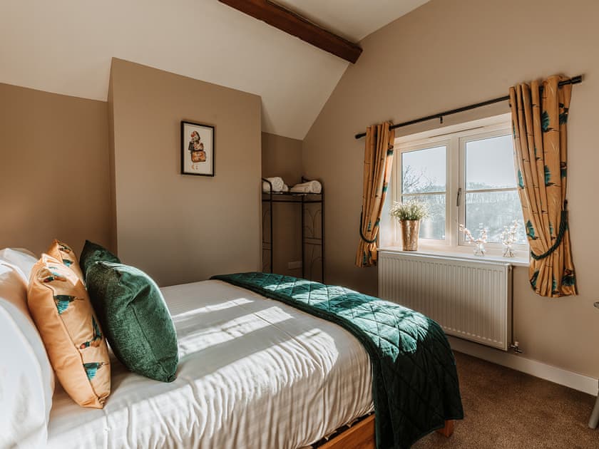 Double bedroom | Copper Beech Cottage, Welshpool