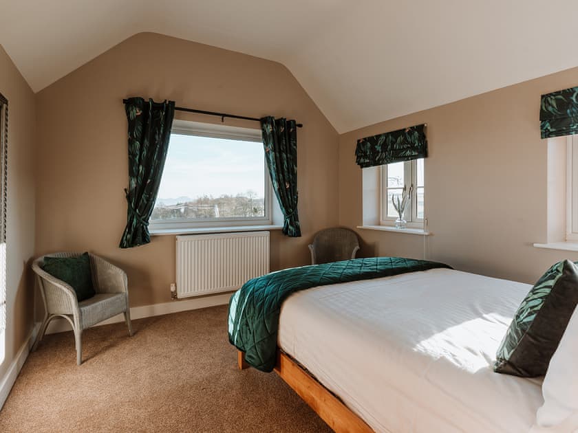 Double bedroom | Copper Beech Cottage, Welshpool