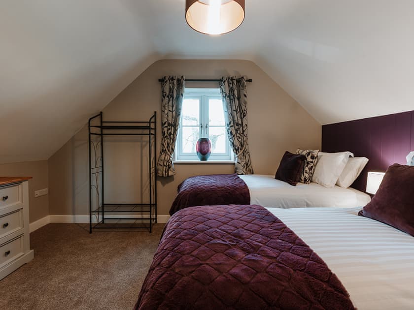Twin bedroom | Copper Beech Cottage, Welshpool
