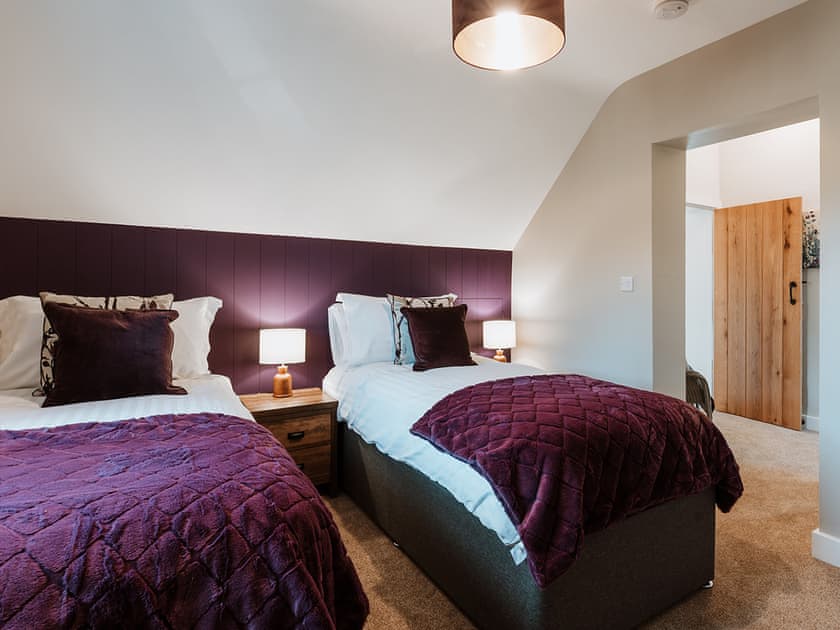 Twin bedroom | Copper Beech Cottage, Welshpool