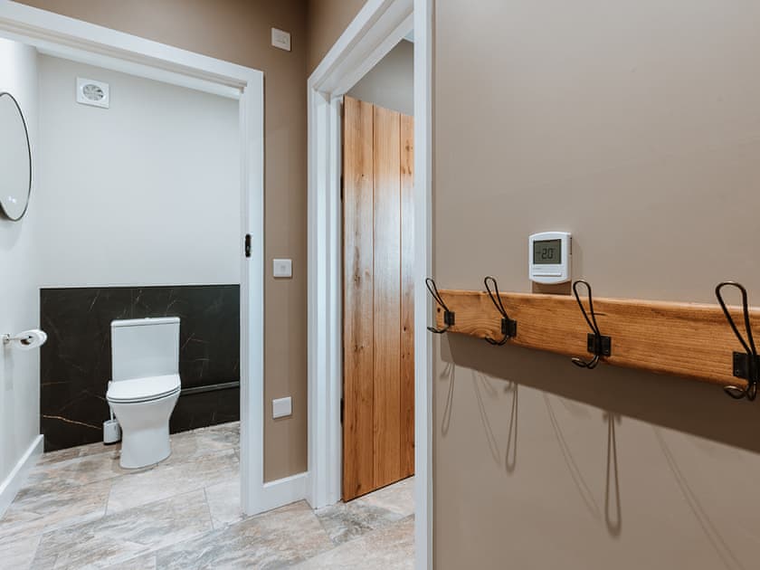 Bathroom | Copper Beech Cottage, Welshpool