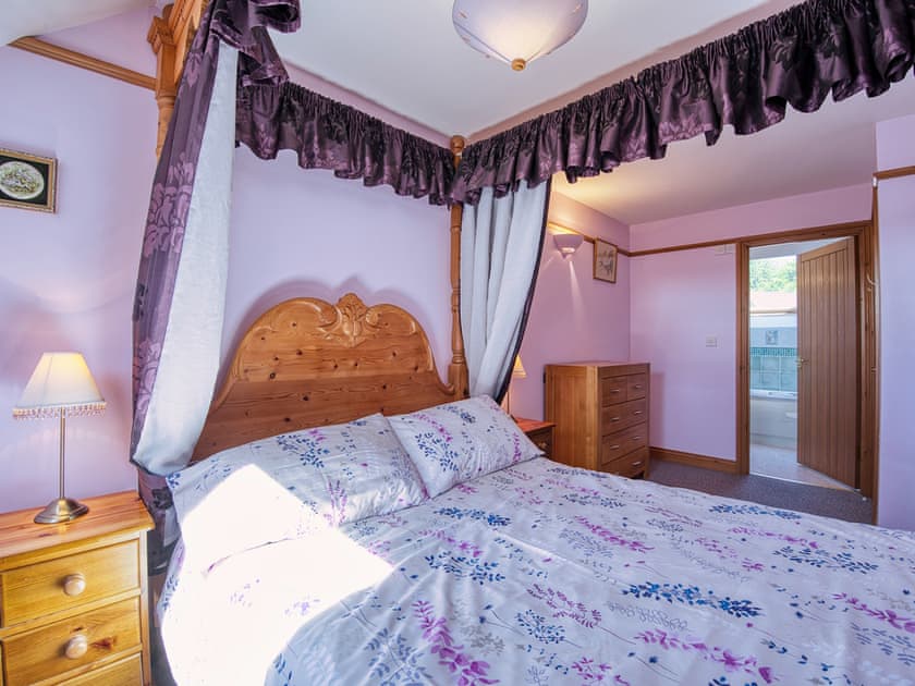 Double bedroom | Excellence - Gables Getaways, Beaworthy