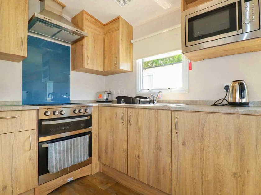 Kitchen | 82 Hillside, Newquay