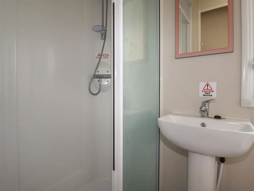 Bathroom | 82 Hillside, Newquay