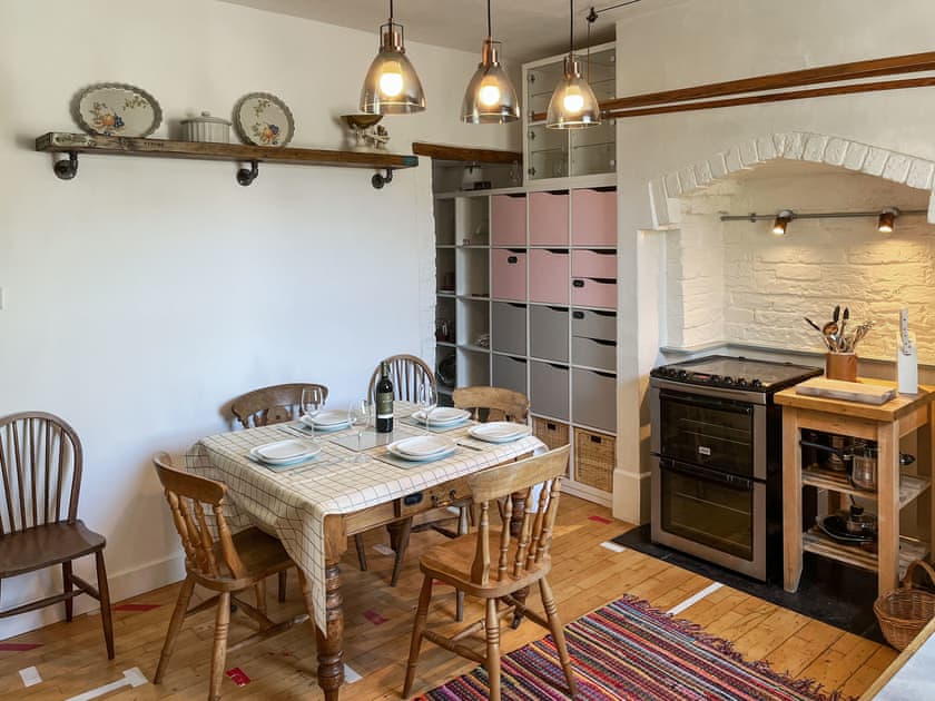 Kitchen/diner | Enginemans Cottage, Bishop Auckland