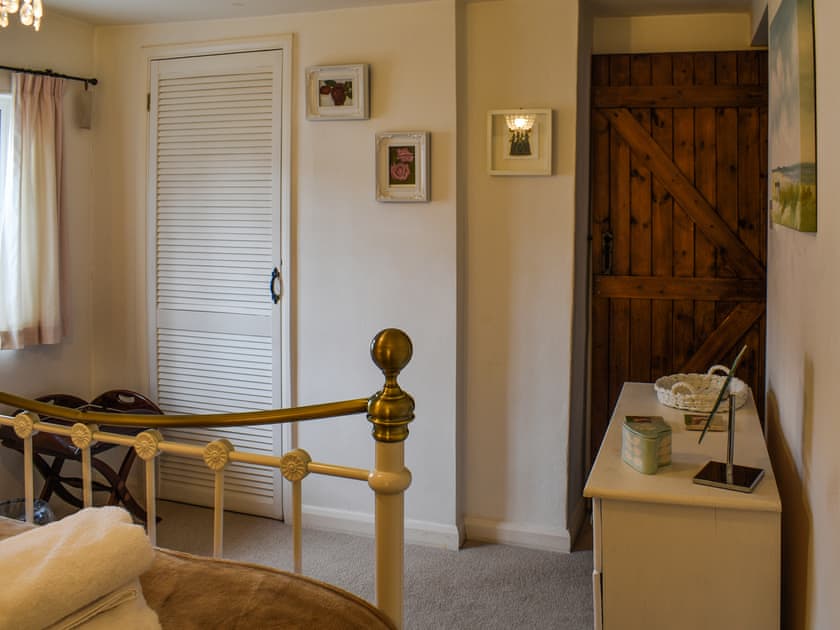 Double bedroom | Lavenham Red Brick Cottage, Lavenham