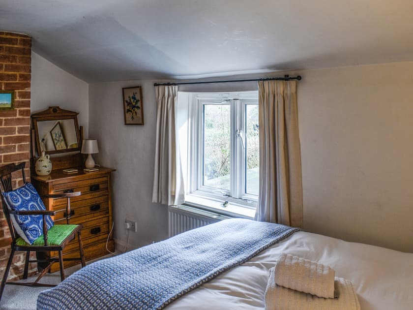 Double bedroom | Lavenham Red Brick Cottage, Lavenham