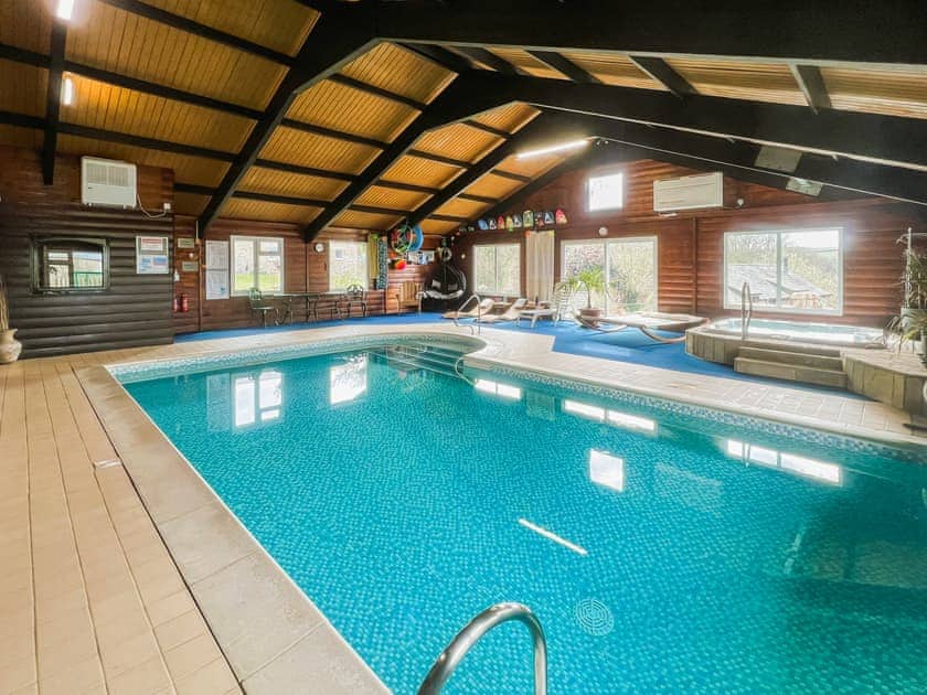 Swimming pool | Linney Cottage - Fox Valley Cottages, Looe