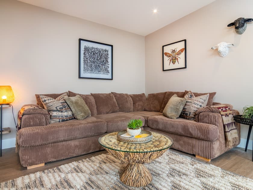 Open plan living space | The Granary - Rachel’s Farm, Rachel’s Farm