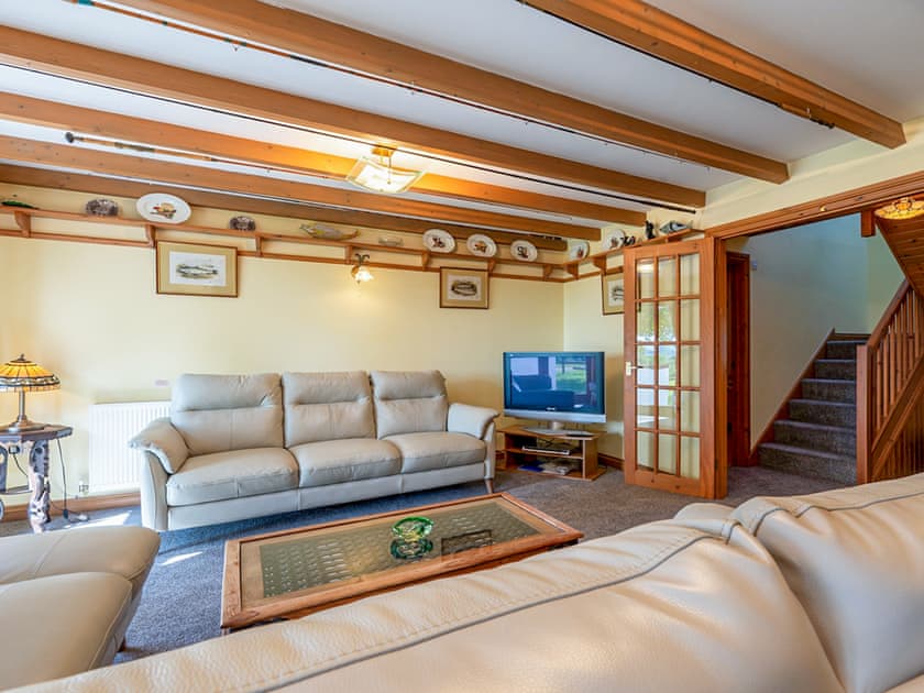 Open plan living space | Royale - Gables Getaways, Beaworthy