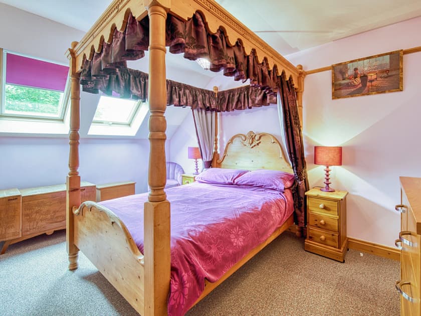 Double bedroom | Royale - Gables Getaways, Beaworthy