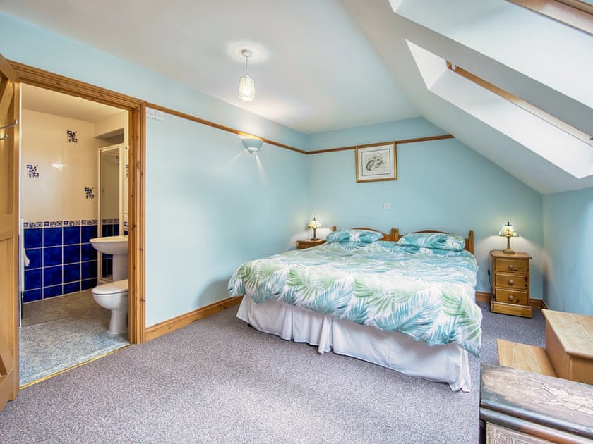 Double bedroom | Royale - Gables Getaways, Beaworthy
