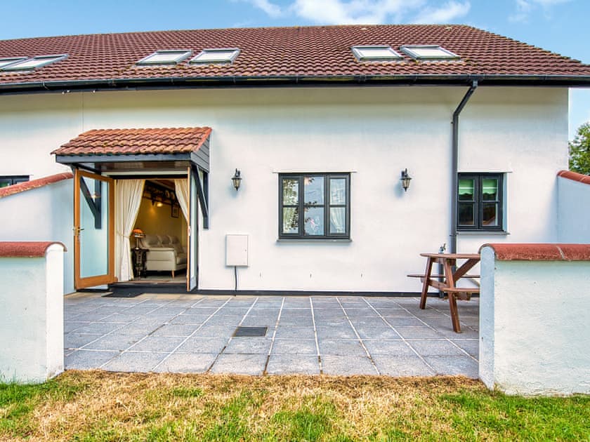 Outdoor | Royale - Gables Getaways, Beaworthy