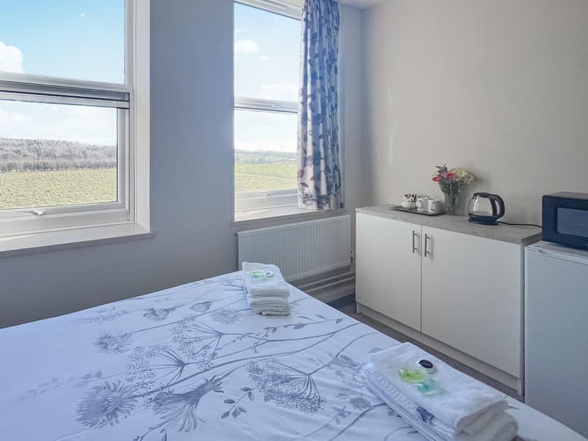 Double bedroom | Studio Apartment 96 - Herstmonceux Castle Estate, Herstmonceux