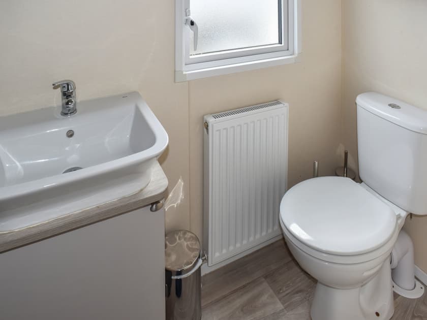 Bathroom | Seascape Lodge, Sandown