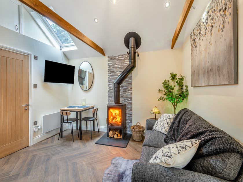 Living area | Rose Cottage - Rose Escapes, Banstead