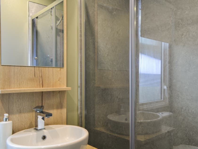 Bathroom | Pine Meadows Retreat - Harwood Properties, Wilberfoss