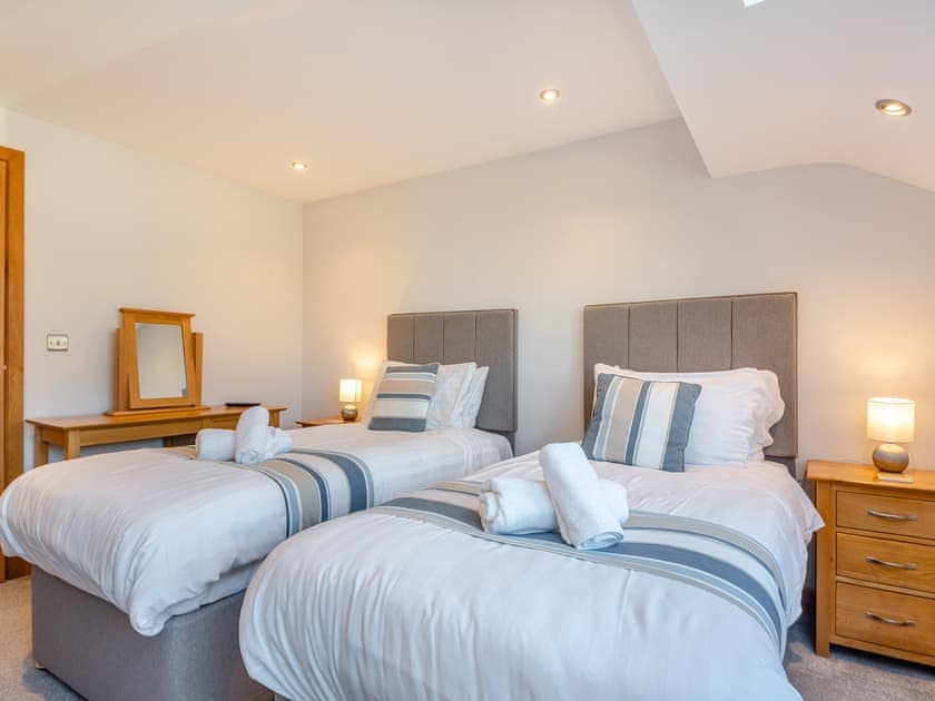 Twin bedroom | Hafod Y Morfa - Salop Caravans, Harlech