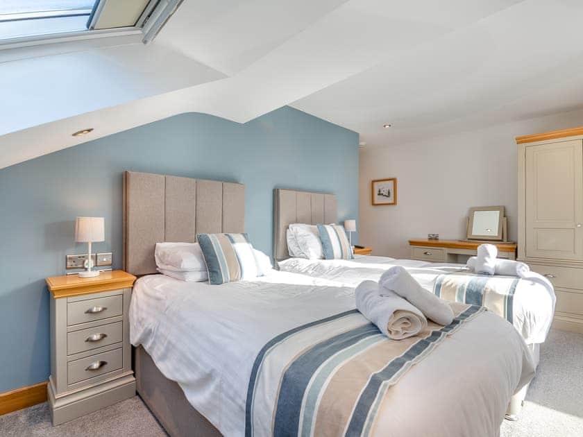 Twin bedroom | Hafod Y Morfa - Salop Caravans, Harlech