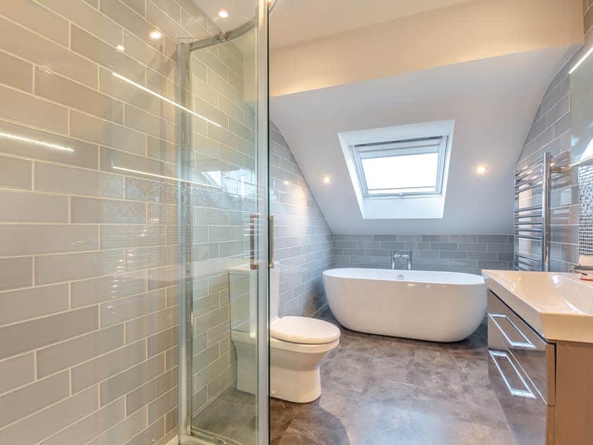 Bathroom | Hafod Y Morfa - Salop Caravans, Harlech