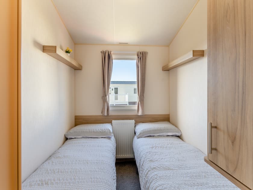Twin bedroom | Vanhalla, Morecambe