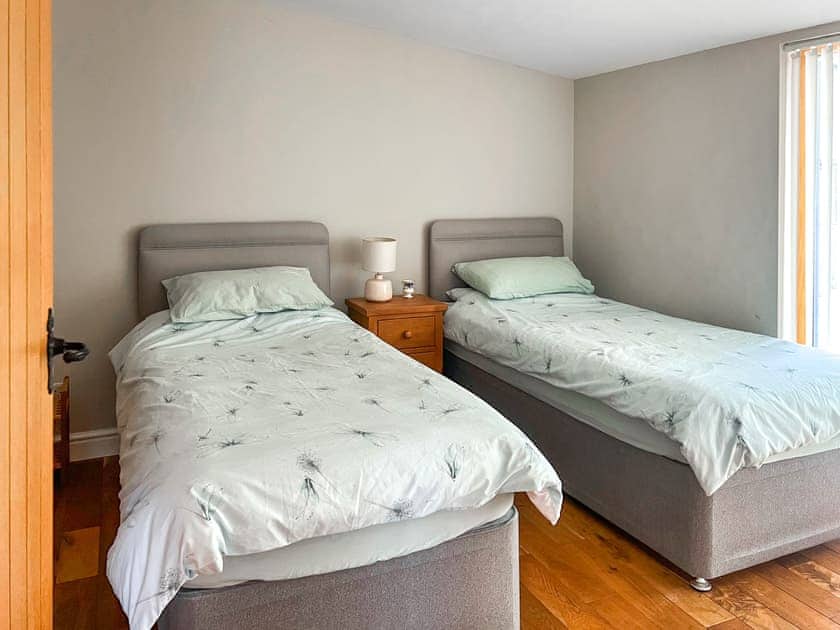 Twin bedroom | Old Cow Shed, Chepstow